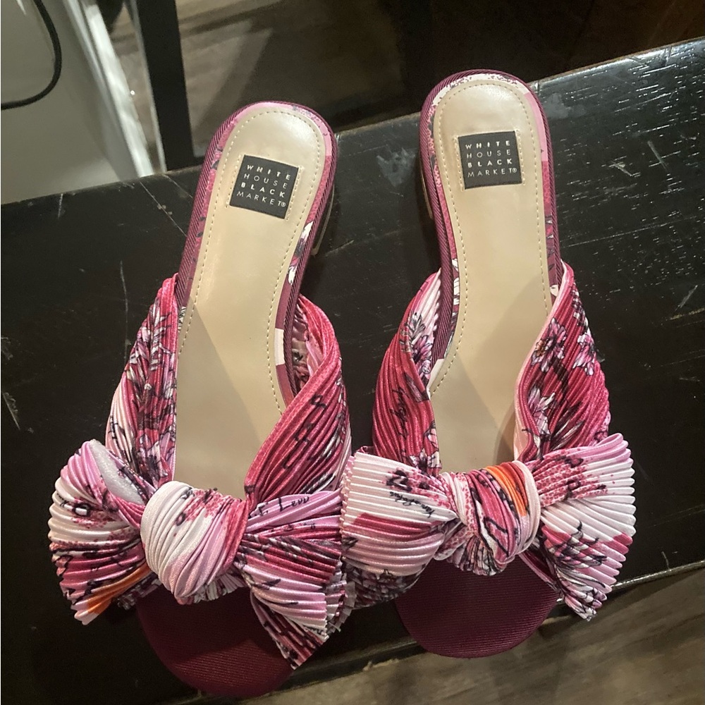 White House Black Market Pink Bow Slide Sandals